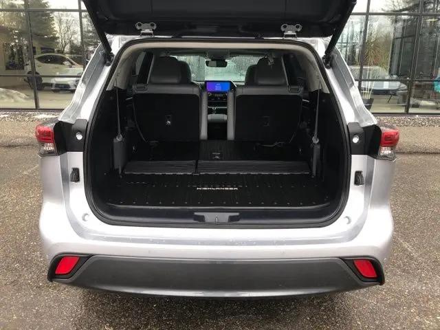 2023 Toyota Highlander Hybrid Limited