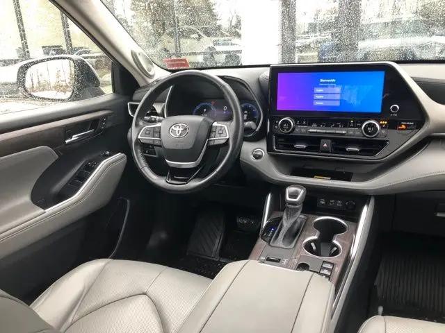 2023 Toyota Highlander Hybrid Limited