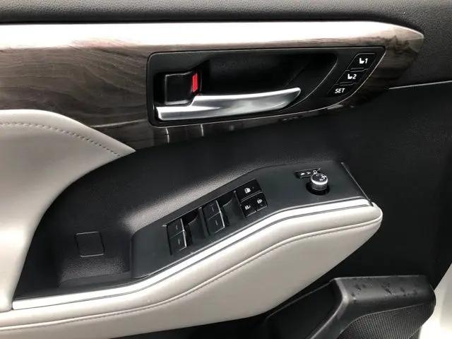 2023 Toyota Highlander Hybrid Limited