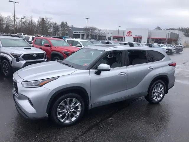 2023 Toyota Highlander Hybrid Limited