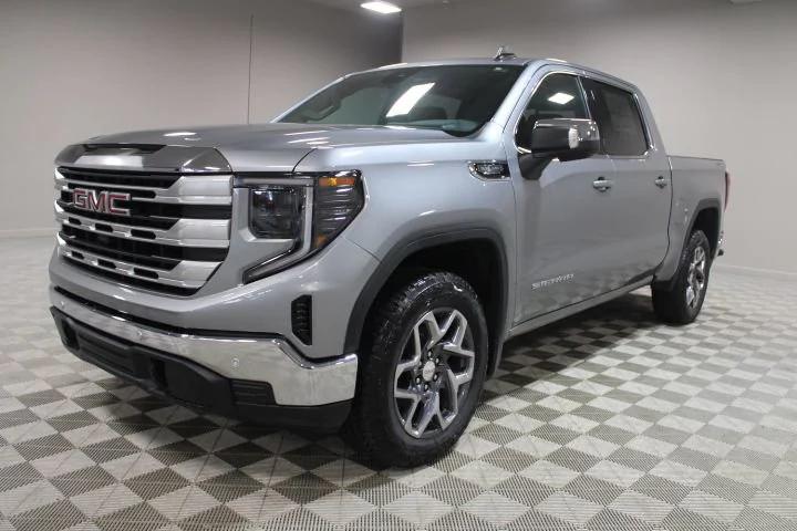 2026 GMC Sierra 1500 Crew Cab, Short Bed, SLE, 4WD