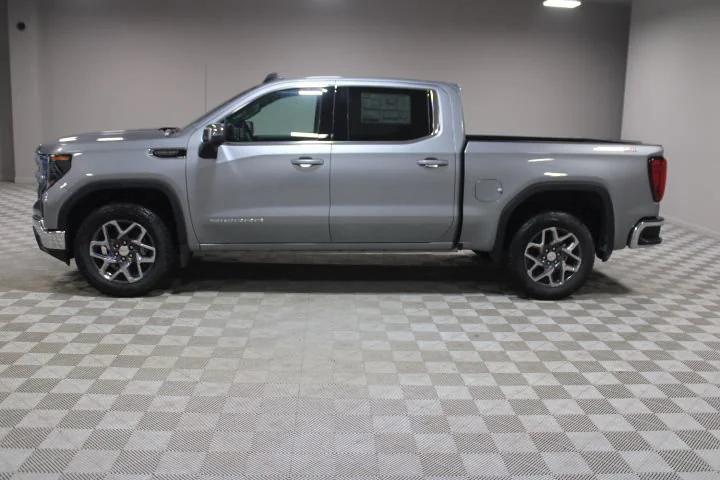2026 GMC Sierra 1500 Crew Cab, Short Bed, SLE, 4WD