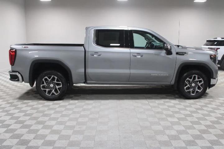 2026 GMC Sierra 1500 Crew Cab, Short Bed, SLE, 4WD