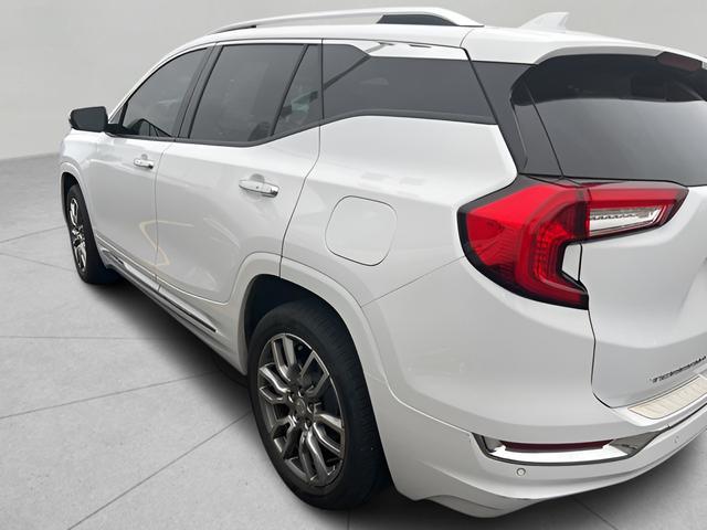 2023 GMC Terrain AWD Denali