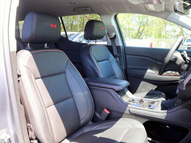 2022 GMC Acadia AWD AT4