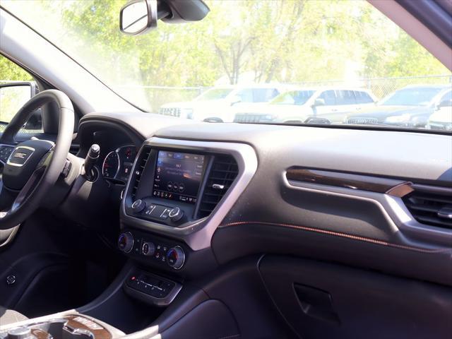 2022 GMC Acadia AWD AT4