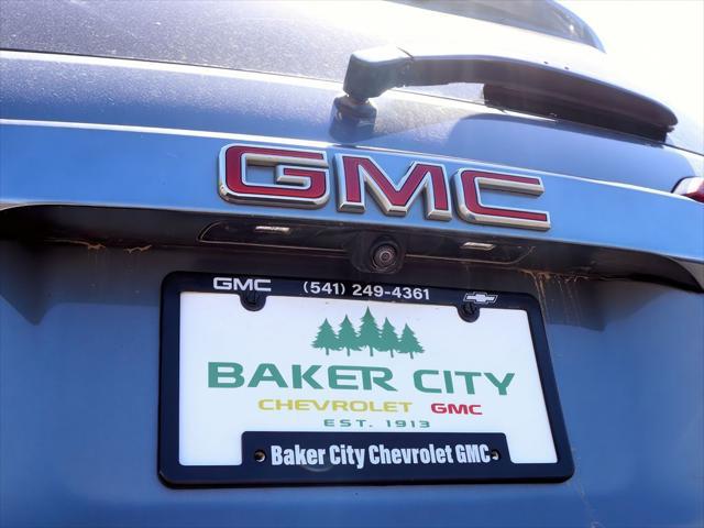 2022 GMC Acadia AWD AT4