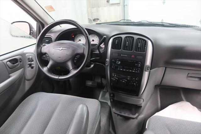 2006 Chrysler Town & Country Touring