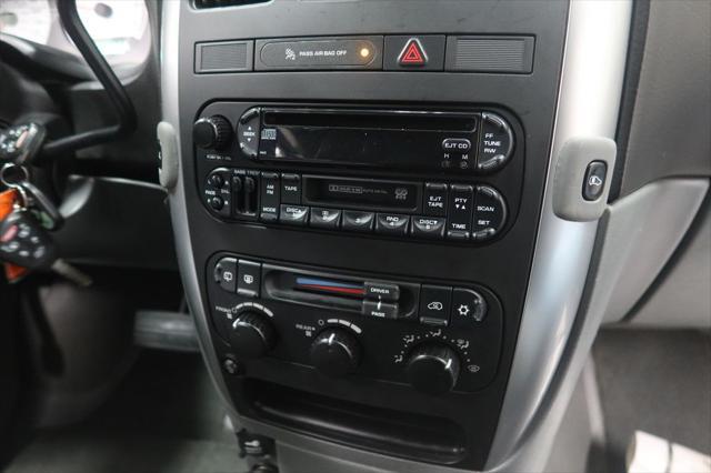 2006 Chrysler Town & Country Touring