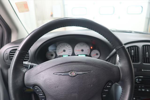 2006 Chrysler Town & Country Touring