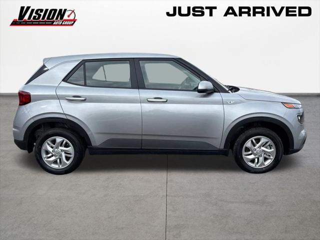 2026 Hyundai Venue SE
