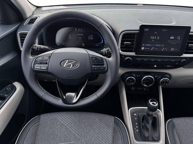 2026 Hyundai Venue SEL w/Two-Tone Roof