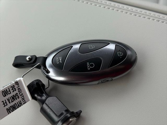 2026 Hyundai Santa Fe SE