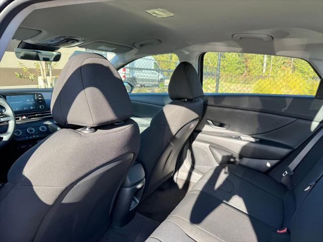 2026 Hyundai Elantra SE