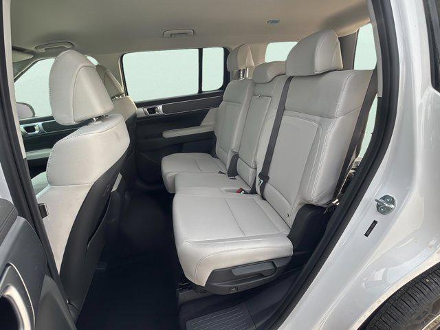 2026 Hyundai Santa Fe SE