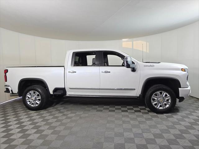 2025 Chevrolet Silverado 2500HD 4WD Crew Cab Standard Bed High Country