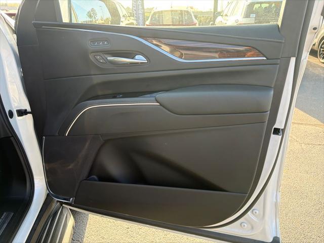 2023 Cadillac Escalade 2WD Premium Luxury