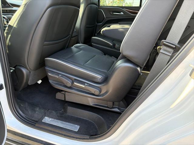 2023 Cadillac Escalade 2WD Premium Luxury