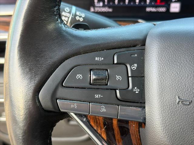 2023 Cadillac Escalade 2WD Premium Luxury