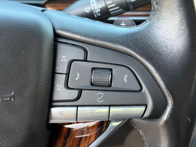 2023 Cadillac Escalade 2WD Premium Luxury