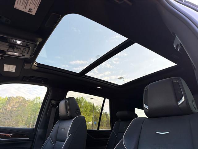 2023 Cadillac Escalade 2WD Premium Luxury