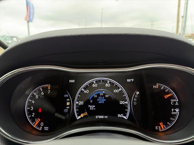 2022 Jeep Grand Cherokee Laredo E 4x4