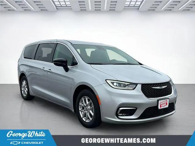 2024 Chrysler Pacifica Touring L for sale in Ames, IA