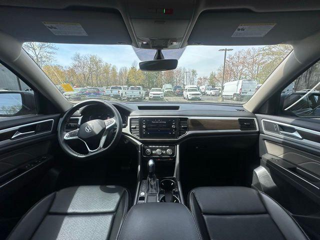 2022 Volkswagen Atlas 3.6L V6 SE w/Technology