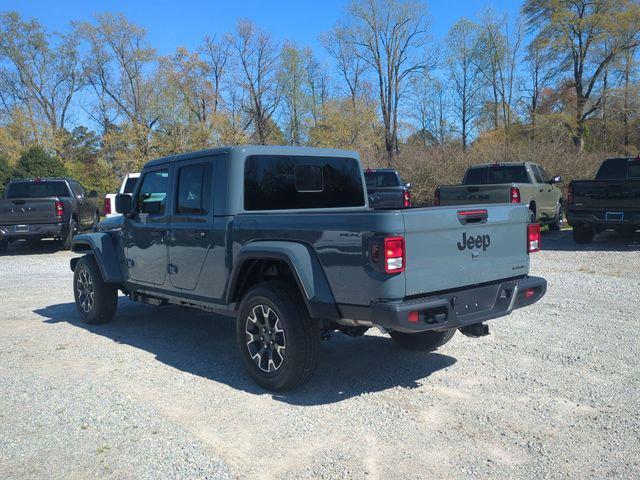 2026 Jeep Gladiator GLADIATOR SAHARA 4X4