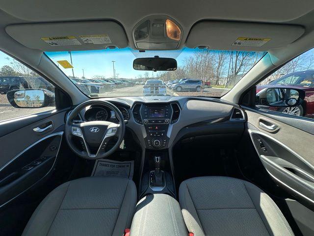 2017 Hyundai Santa Fe Sport 2.4L 2017 Hyundai Santa Fe Sport 2.4L