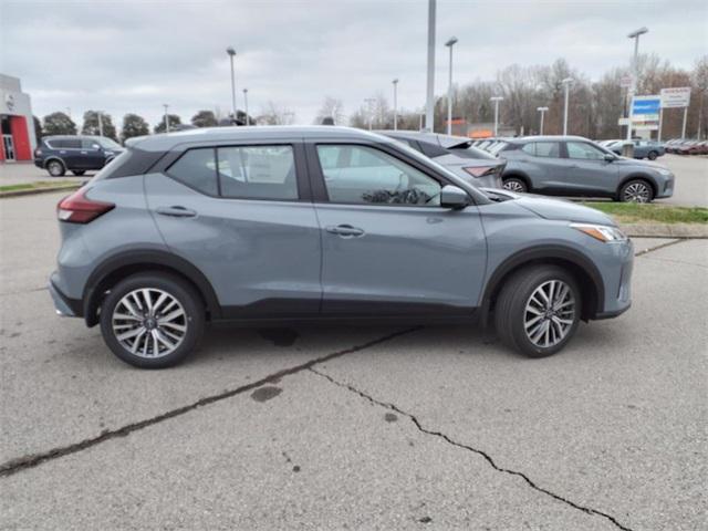 2024 Nissan Kicks SV Xtronic CVT