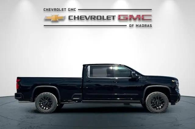 2026 Chevrolet Silverado 3500HD Crew Cab, Long Bed, High Country Dual Rear Wheel, RWD