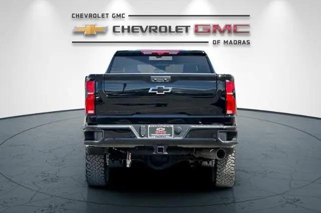 2026 Chevrolet Silverado 3500HD Crew Cab, Long Bed, High Country Dual Rear Wheel, RWD