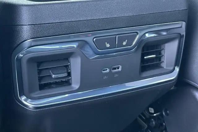 2026 Chevrolet Silverado 3500HD Crew Cab, Long Bed, High Country Dual Rear Wheel, RWD