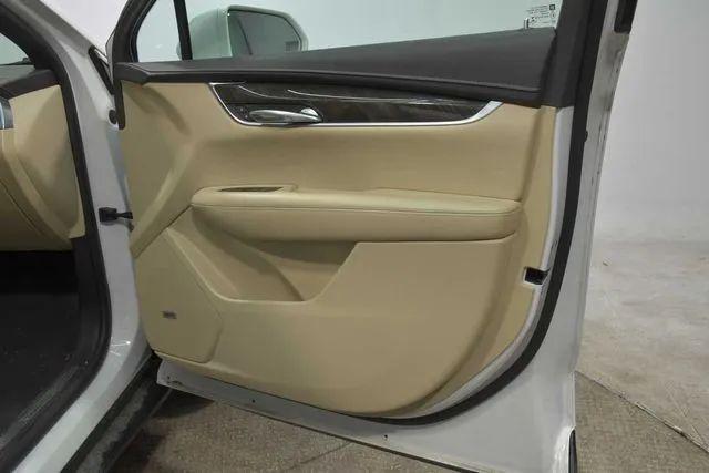 2020 Cadillac XT5 FWD Premium Luxury