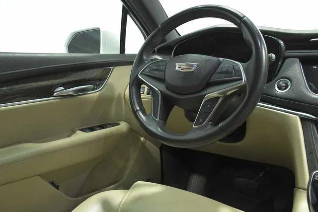 2020 Cadillac XT5 FWD Premium Luxury