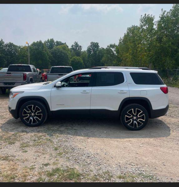 2019 GMC Acadia SLT-1