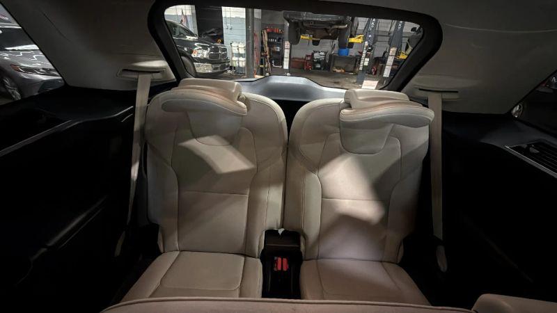 2018 Volvo XC90 T6 Momentum