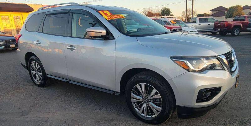 2019 Nissan Pathfinder SL for sale in Oakdale, CA
