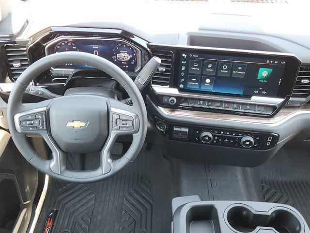 2026 Chevrolet Silverado 2500HD Crew Cab, Standard Bed, LT, 4WD