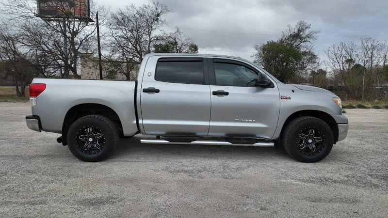 2013 Toyota Tundra Grade 5.7L V8