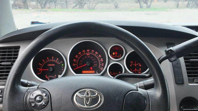 2013 Toyota Tundra Grade 5.7L V8