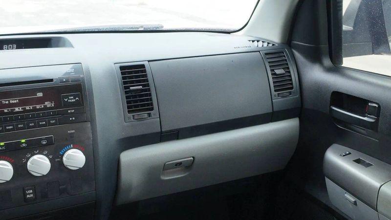 2013 Toyota Tundra Grade 5.7L V8