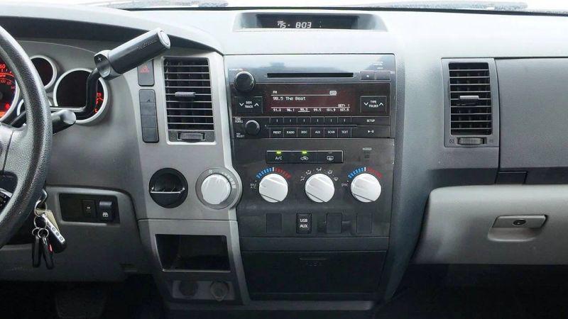 2013 Toyota Tundra Grade 5.7L V8