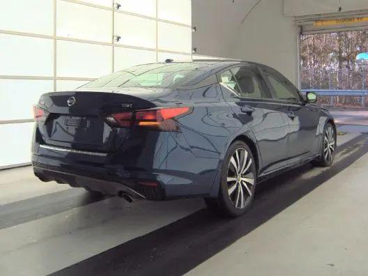 2021 Nissan Altima SR FWD