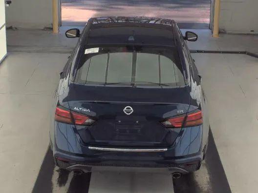 2021 Nissan Altima SR FWD