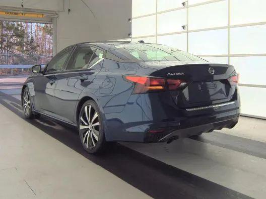 2021 Nissan Altima SR FWD