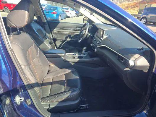 2021 Nissan Altima SR FWD
