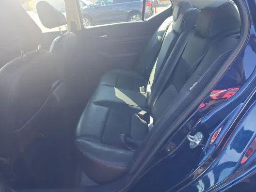 2021 Nissan Altima SR FWD