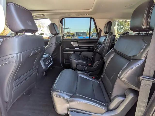 2025 Ford Expedition Platinum MAX